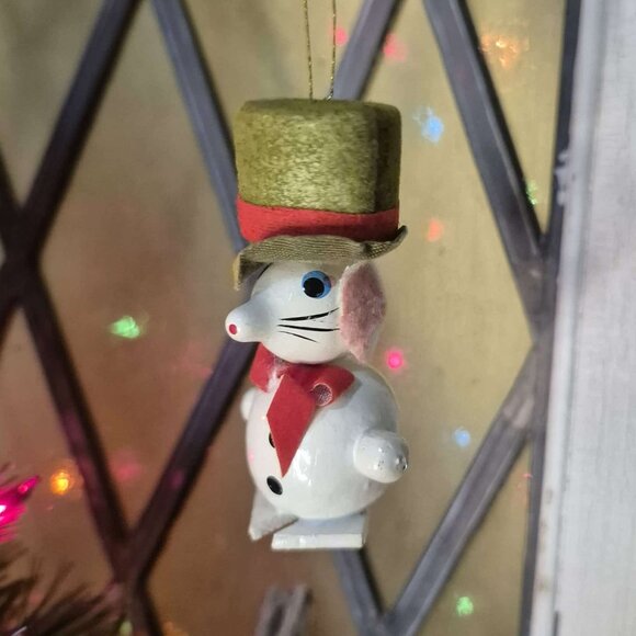 🎄Vintage set of 2 Wooden White Mice with Hat & Golden Glasses - Picture 4 of 8